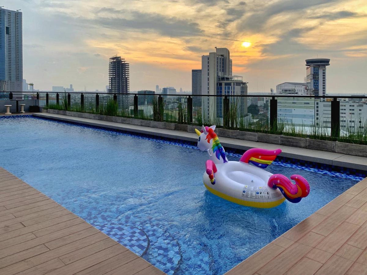 Surabaya River View Hotel מראה חיצוני תמונה