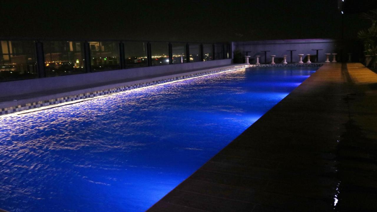 Surabaya River View Hotel מראה חיצוני תמונה