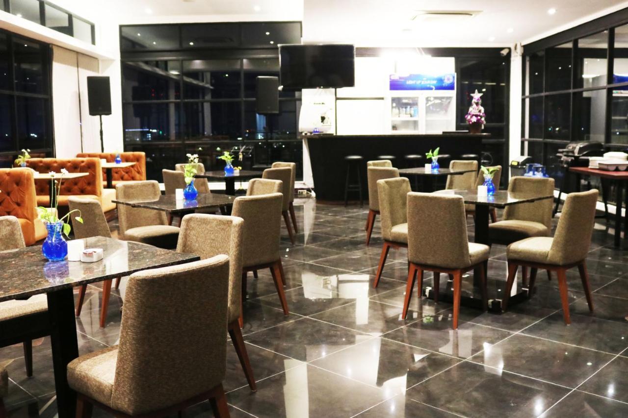 Surabaya River View Hotel מראה חיצוני תמונה