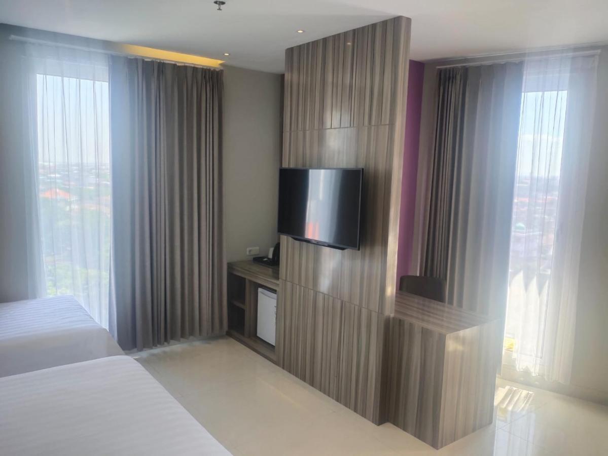 Surabaya River View Hotel מראה חיצוני תמונה