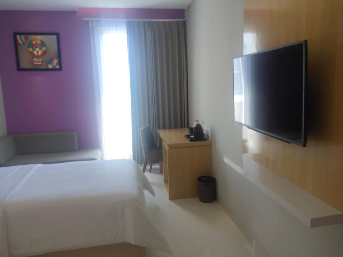 Surabaya River View Hotel מראה חיצוני תמונה